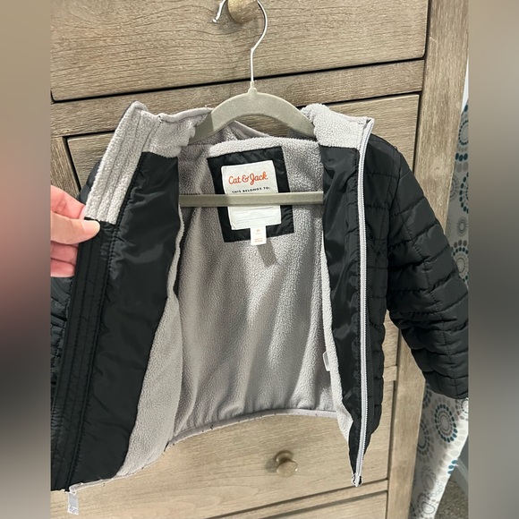 Two 2T boys fall jackets. - Picture 2 of 8